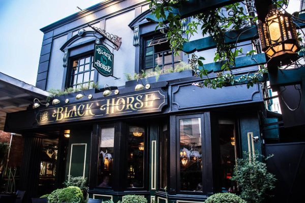 The Black Horse _Easy-Resize.com