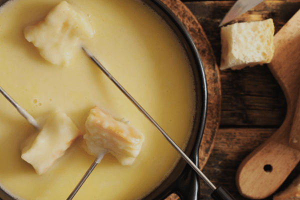5 lugares para comer fondue em Alphaville
