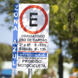 Barueri lança app para modernizar o estacionamento rotativo